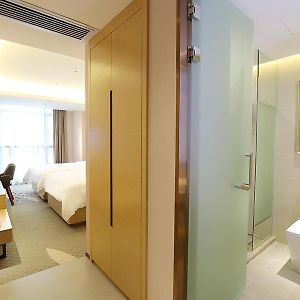 Deluxe Twin Bed Room